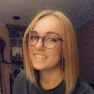 Meet your Posher, Alexis